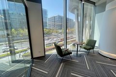 虹桥近铁 132㎡ 灵活层高 - 缩略图 2