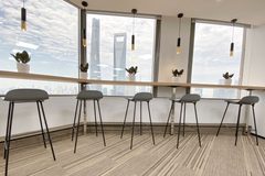 繁华中的传奇：世界广场里全江景办公室 - 缩略图 11