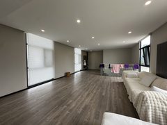295㎡独栋带130平院子，地铁200米 - 缩略图 28