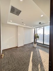 中国红街214平工位区正对走廊 - 缩略图 6