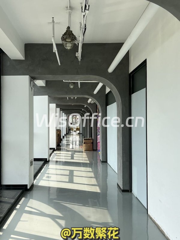 常营梦谷 336平地铁口 遗留装修40工位 - 首图