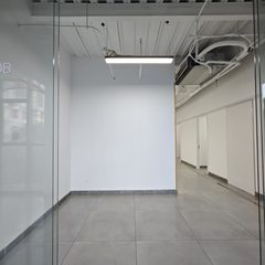 常营梦谷 336平地铁口 遗留装修40工位 - 缩略图 3