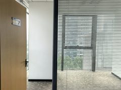 三元桥凤凰置地广场335㎡遗留装修5隔断 - 缩略图 17