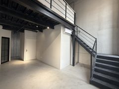 创1958园区 120平 带大院子 - 缩略图 5