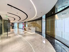 地铁上盖+高端配套，华贸中心办公新体验 - 缩略图 3