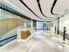 地铁上盖+高端配套，华贸中心办公新体验 - 缩略图 4