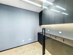 地铁上盖+高端配套，华贸中心办公新体验 - 缩略图 10