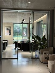 传媒公司炸了！三面采光影棚成流量密码 - 缩略图 4