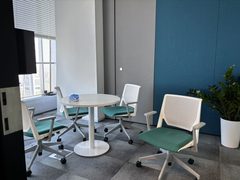 甲方笑疯了：会议室自带全景CBD不怕泄密 - 缩略图 8