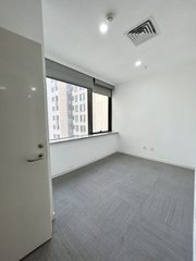 老板们都眼红！太阳宫大厦三面采光办公区 - 缩略图 10