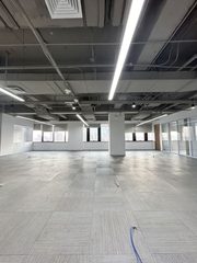 老板们都眼红！太阳宫大厦三面采光办公区 - 缩略图 14