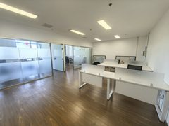 四季青120平工位，双空调办公地 - 缩略图 2