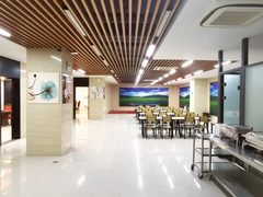 青年路临街1920㎡ 4米层高 月底免租 - 缩略图 5