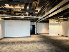 金融圈热议：323平全景办公，艺术氛围爆表 - 缩略图 3