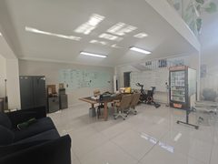 创意空间300㎡ 广渠路带小院 - 缩略图 16