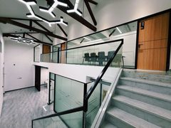 复式独栋带小院，创意办公新选择 - 缩略图 9