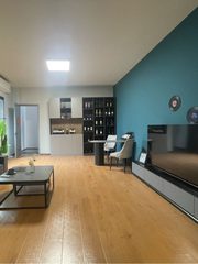 推荐鼎新科技园独栋带院实景影棚装修 - 缩略图 1