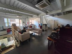 创意园里挑高空间，艺术氛围超赞！ - 缩略图 3