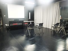 文创园里的老厂房，能当办公室？ - 缩略图 2