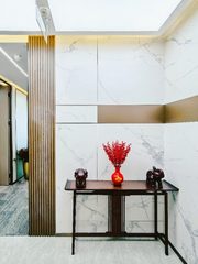 CBD核心329㎡ 西北朝向 4工位+12工位 - 缩略图 1