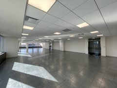 CBD里的空中花园 办公新体验 - 缩略图 4