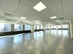 CBD里的空中花园 办公新体验 - 缩略图 5