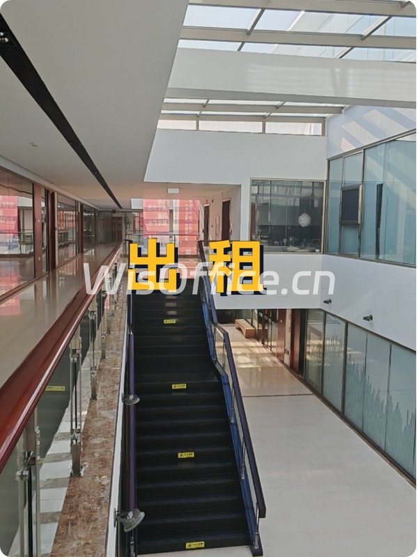 东直门老厂房，见证创新传奇？ - 首图