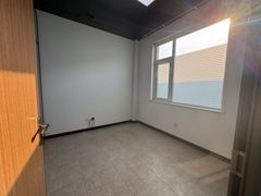 东瑞亿创意中心 | 朝南现房 | 工位够用？ - 缩略图 14