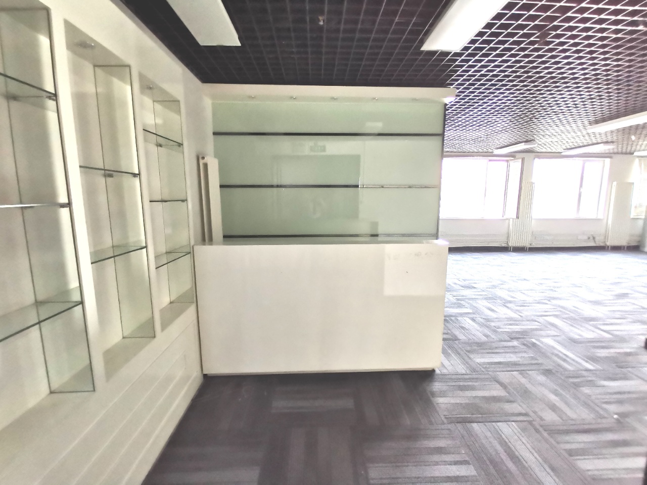 管庄现房 中传北广200平 朝西采光好 新装修