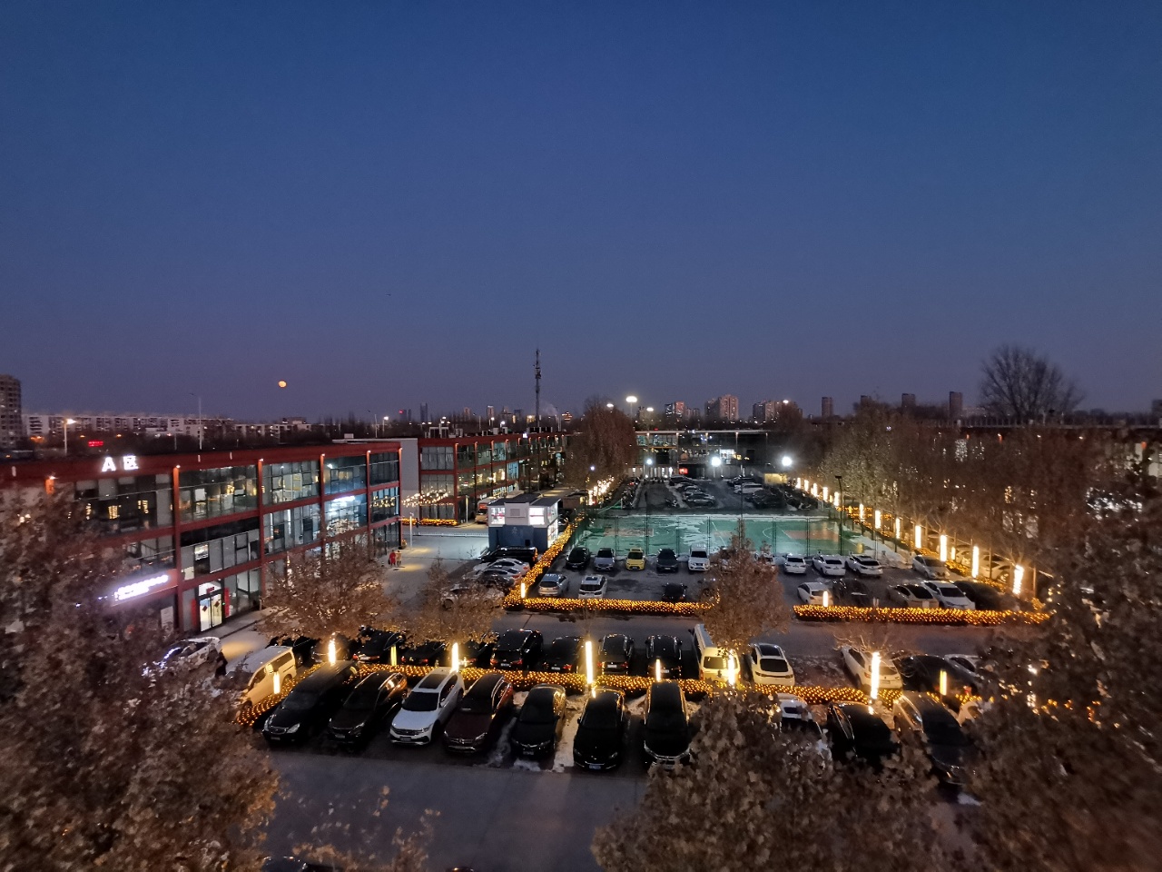 中传北广183平近地铁双隔断