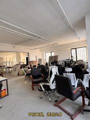 真房｜中国铁建广场B座 |177平｜3.3元｜森林旁的办公 - 缩略图 3