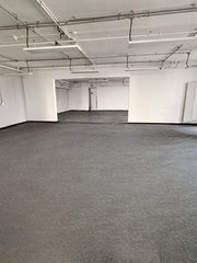 真房｜中国铁建广场B座 |954平｜3.3元｜森林环绕的办公空间 - 缩略图 2