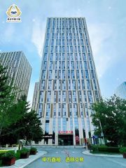 中国铁建广场B座办公室实景图 2