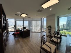 今天来看房，亦城财富中心的东南朝向太心动 - 缩略图 4