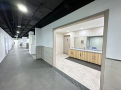 办公室选址中，我好喜欢落地窗 - 缩略图 25