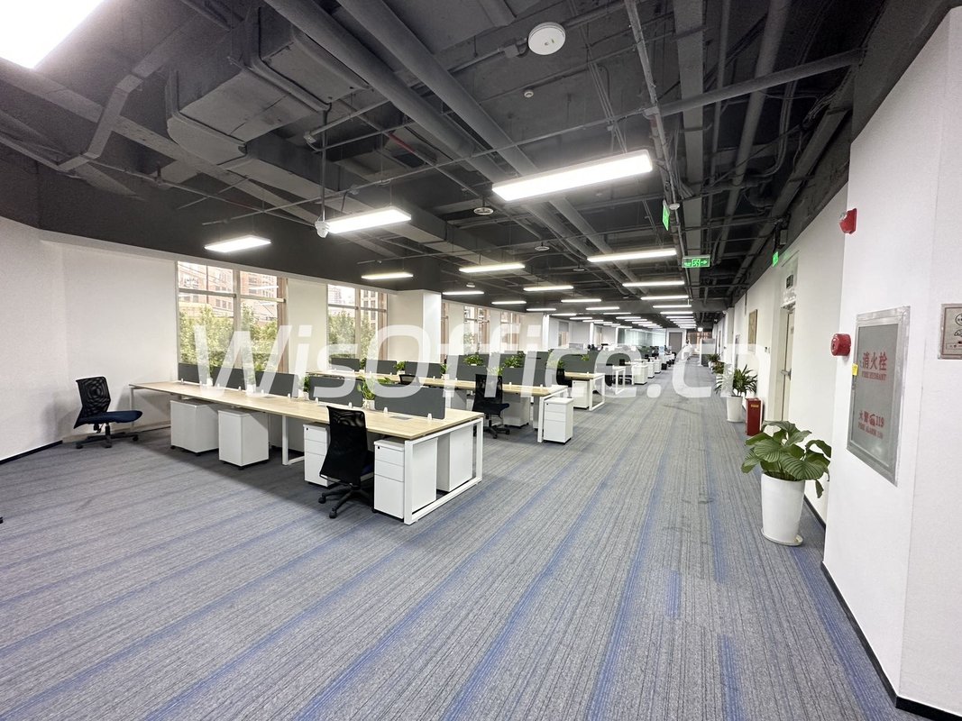 京汇大厦2358平米现房办公 - 首图