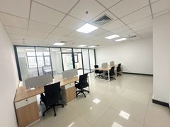 地铁300米 110㎡ 精装全包 含餐 - 缩略图 23