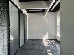 常营梦谷245平创意空间 双露台办公 - 缩略图 5