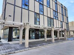 幸福七和文创园双露台设计空间 - 缩略图 3