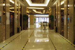 国贸现房 华彬中心192平 双地铁 带隔断 - 缩略图 4