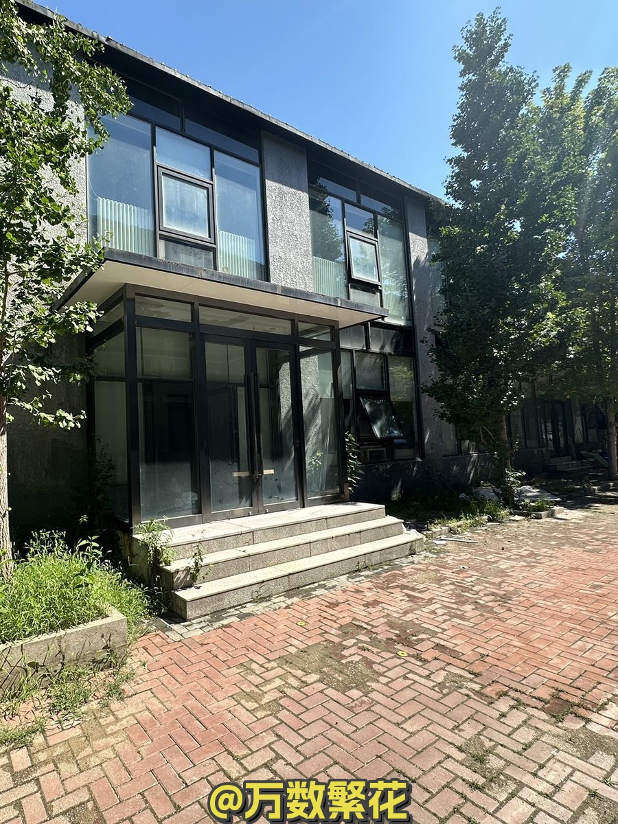 双桥独栋550平精装带院