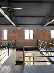 门朝南通透办公，前厅花园自成一派 - 缩略图 6