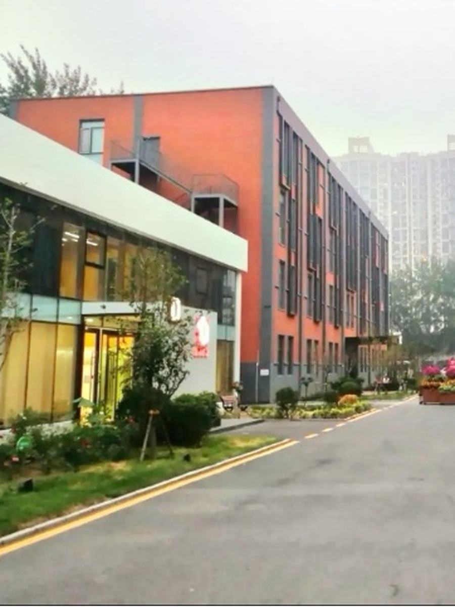 推荐和院文创园154平米遗留精装地铁口