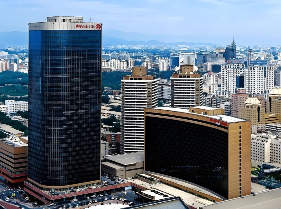 国贸1座695平 近地铁 历史感