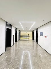 办公室选址中，我好喜欢落地窗 - 缩略图 9