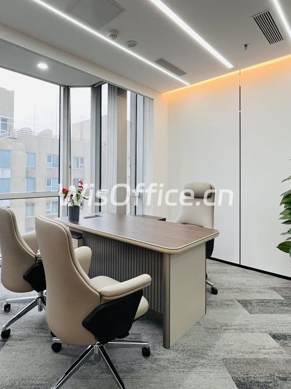 天阶大厦271平东南向 四隔断18工位 - 首图