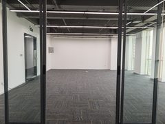 今天来看房，子拓国际广场的挑空大堂太震撼 - 缩略图 6