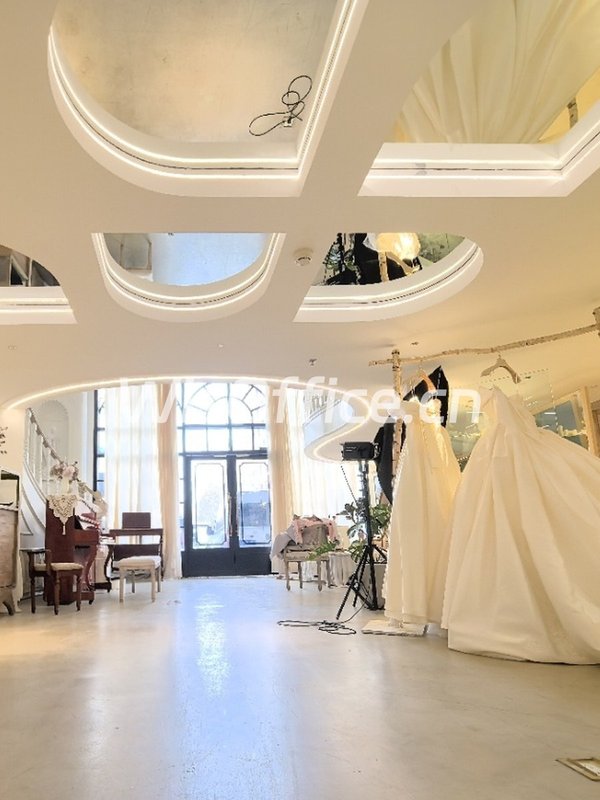 四惠东346平米 复式5.6米高 独家门头 - 首图