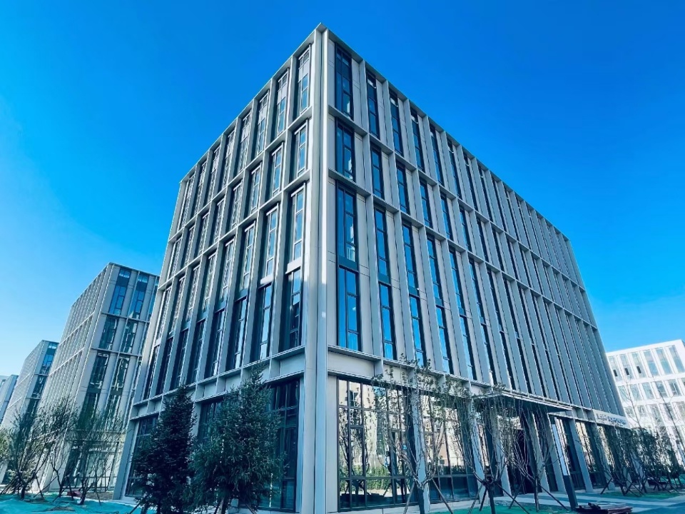 海淀科技园655平 四面采光 带屋顶花园