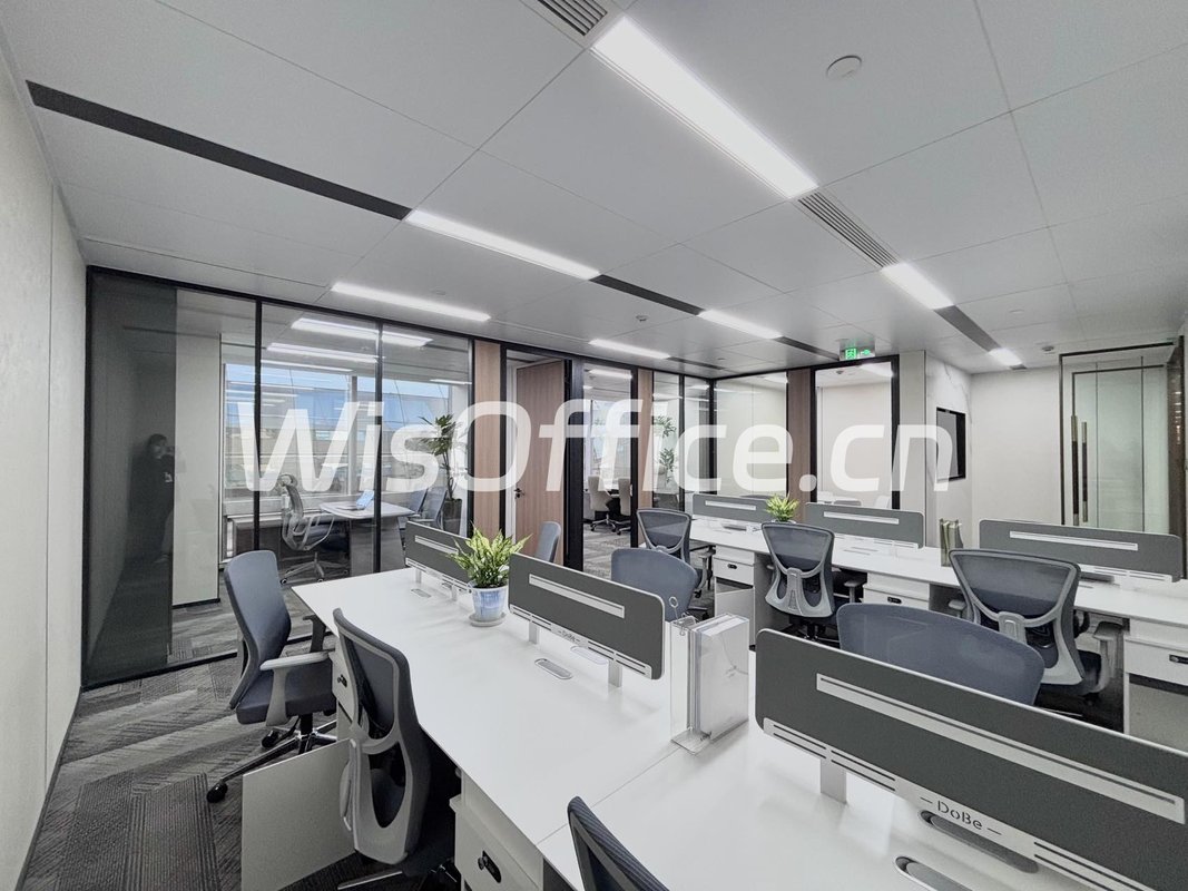 国贸核心215平办公空间 - 首图